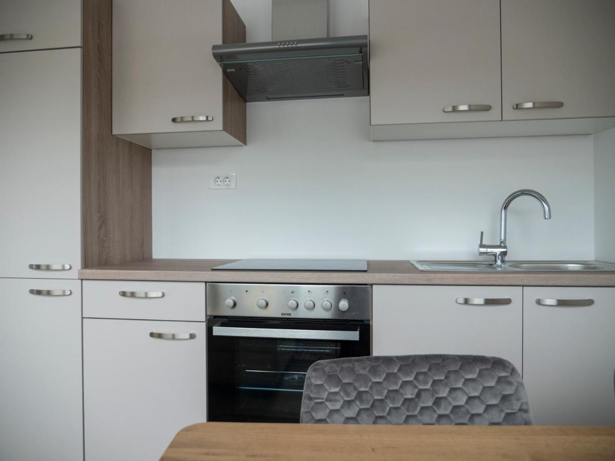 Apartments Aura Deskle エクステリア 写真